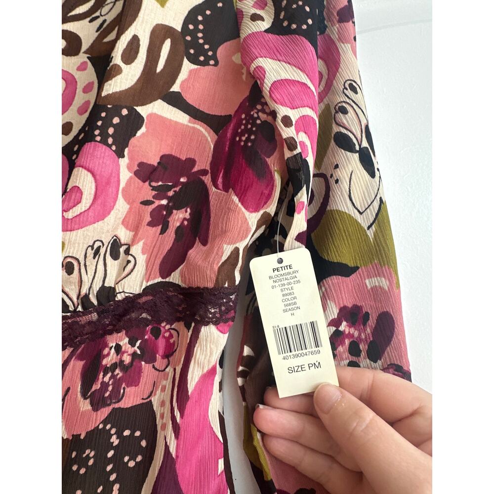 I.e. Petite Vintage 100% Silk Retro, 90's, Y2K Floral Blouse with Neck Tie - Picture 4 of 7